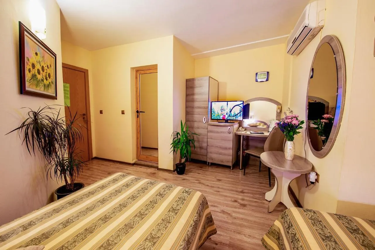 Hotel Color Варна