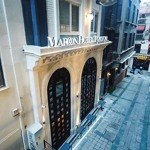 Maroon Tomtom 3*, Istambul Turquie
